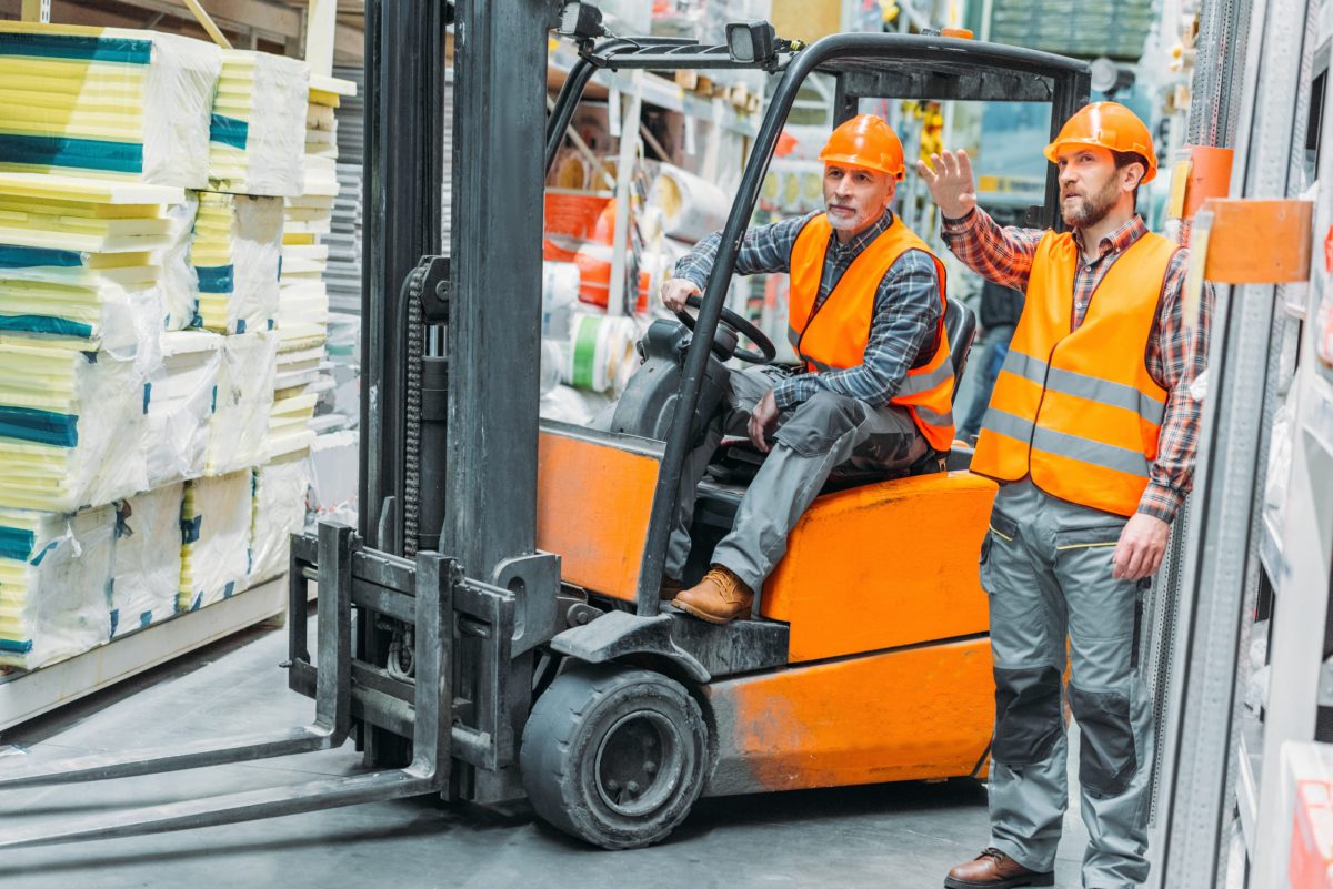 Workplace safety 9 important tips for operating a forklift 2